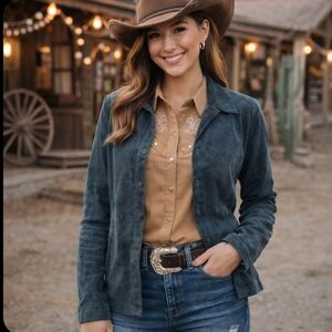 Ecru suede perforated fitted snap bluish gray soft pliable western street wear s